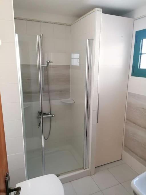 Apto. Acogedor En Bahia Feliz A 100Mts De La Playa San Bartolomé Ngoại thất bức ảnh